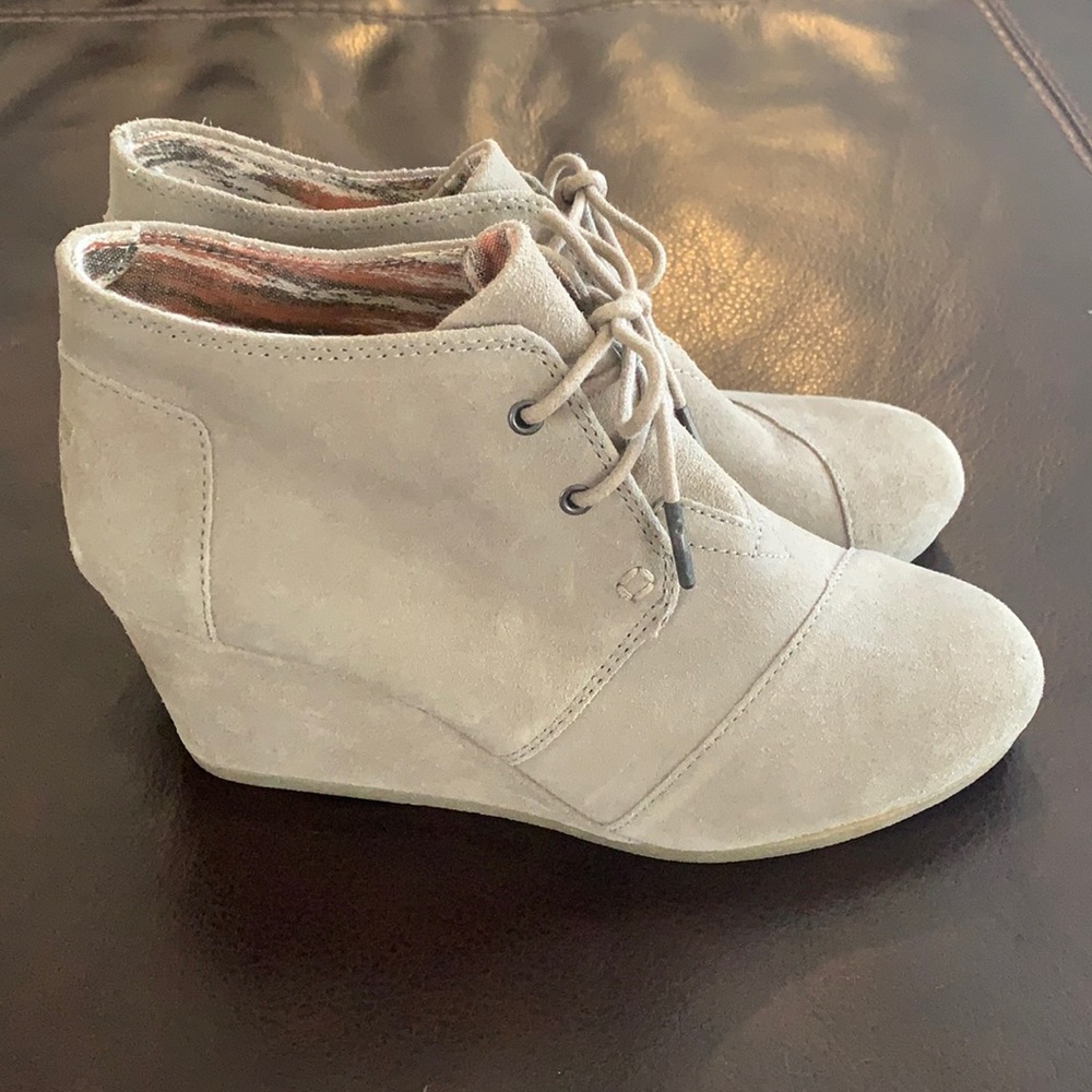 Tan Lace Up Tom Wedge Boots